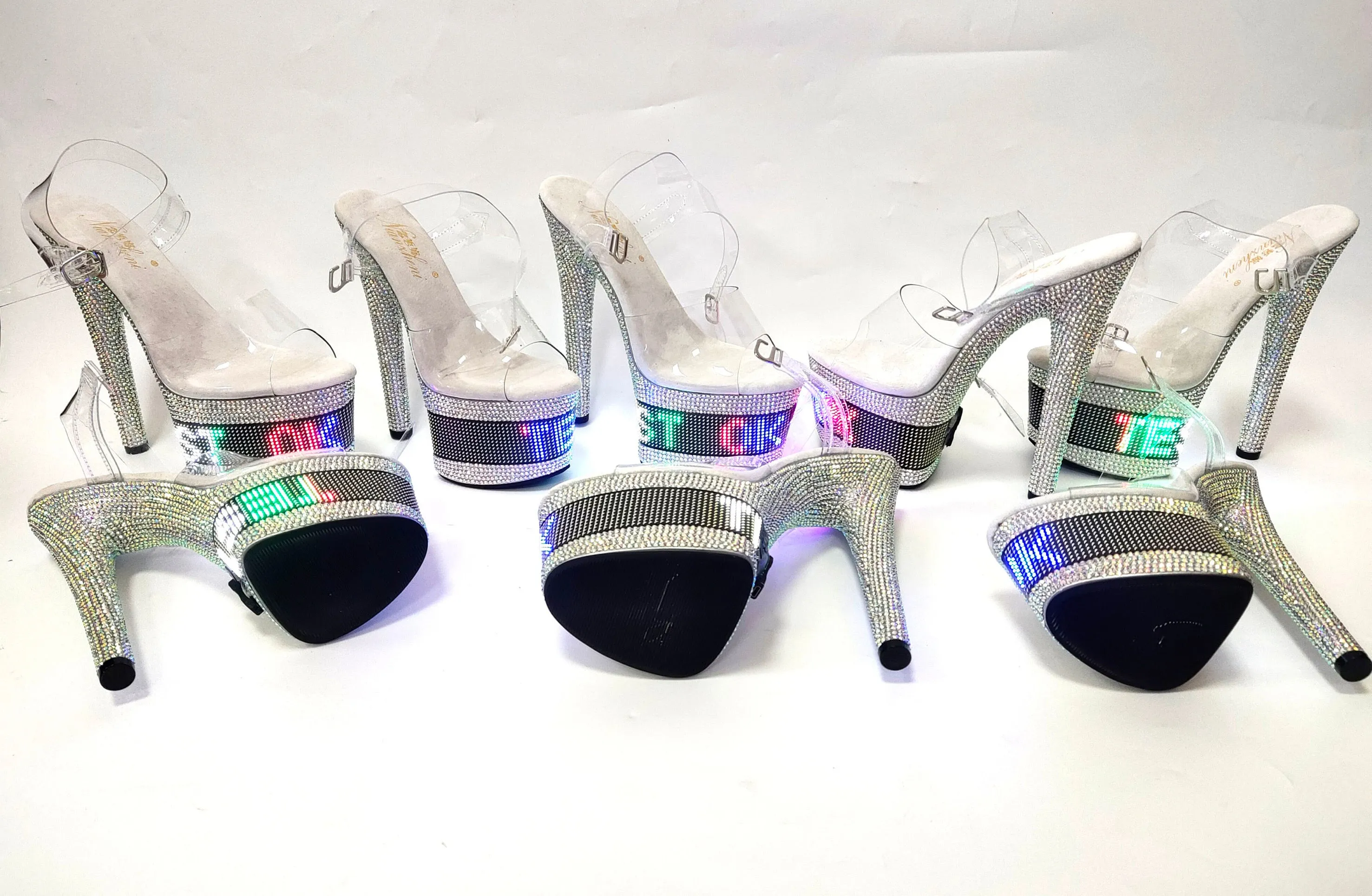 A61 Divine Selection Diamond Led Heels