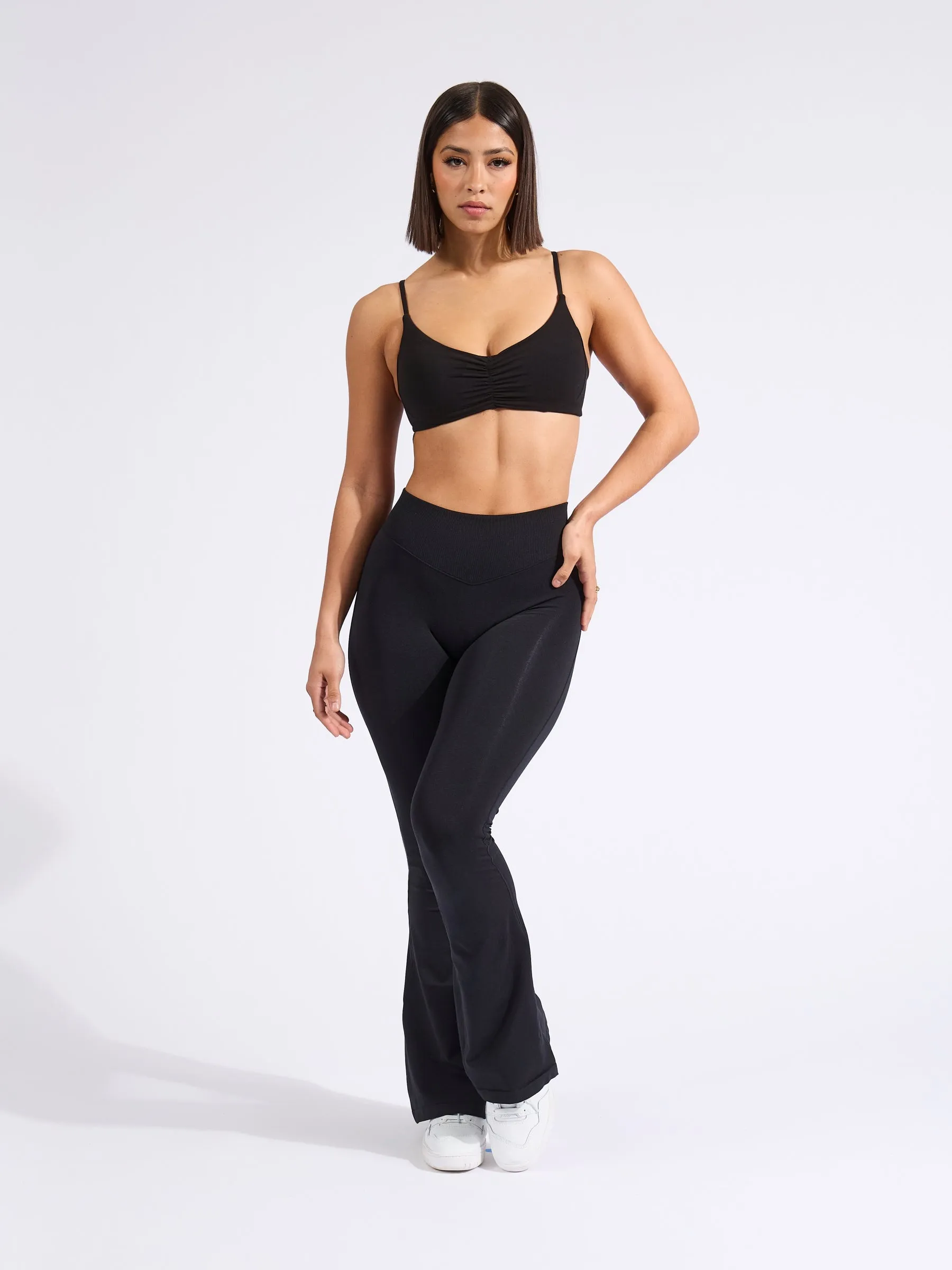 Buttercup Sports Bra - Onyx Black