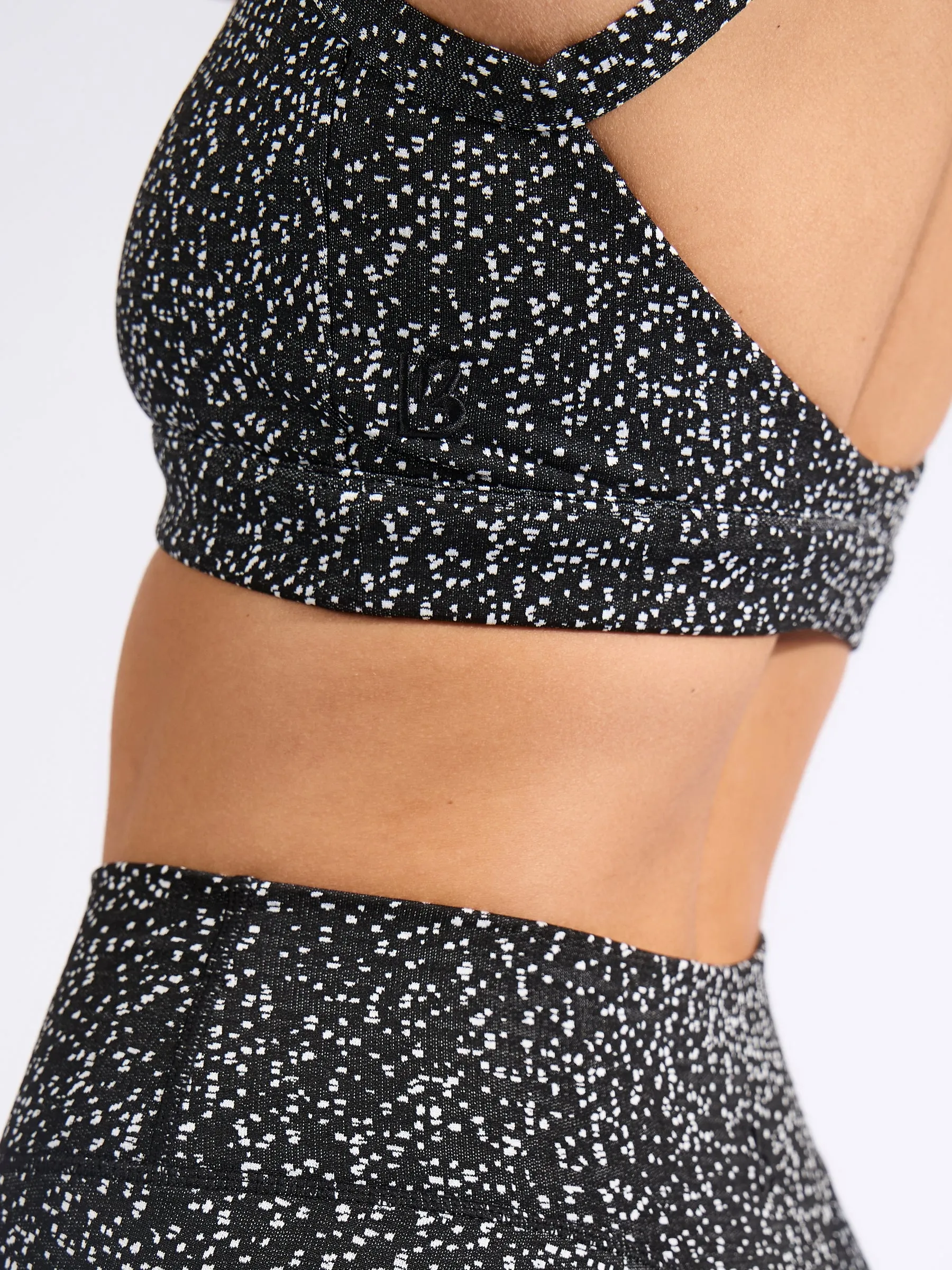 Catalina Jacquard Sports Bra - Black Bossy