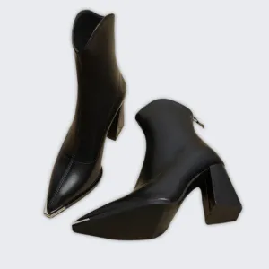 Chic Women's Leather Chelsea Ankle Boots | All-Day Comfort
