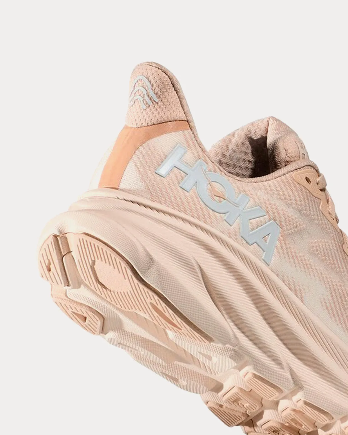 Clifton 9 Shifting Sand / Eggnog Running Shoes