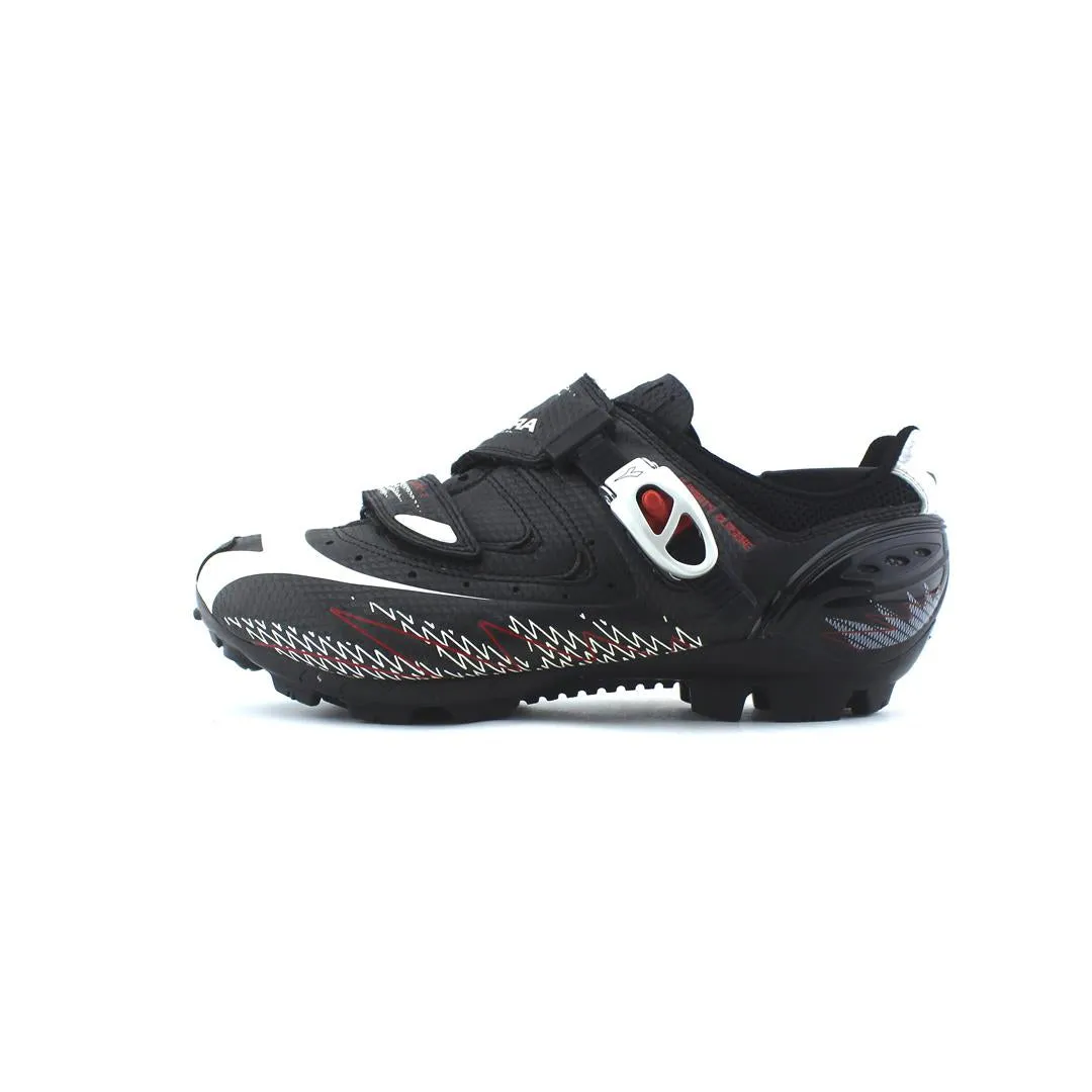 DIADORA 4-POINT CLOSURE