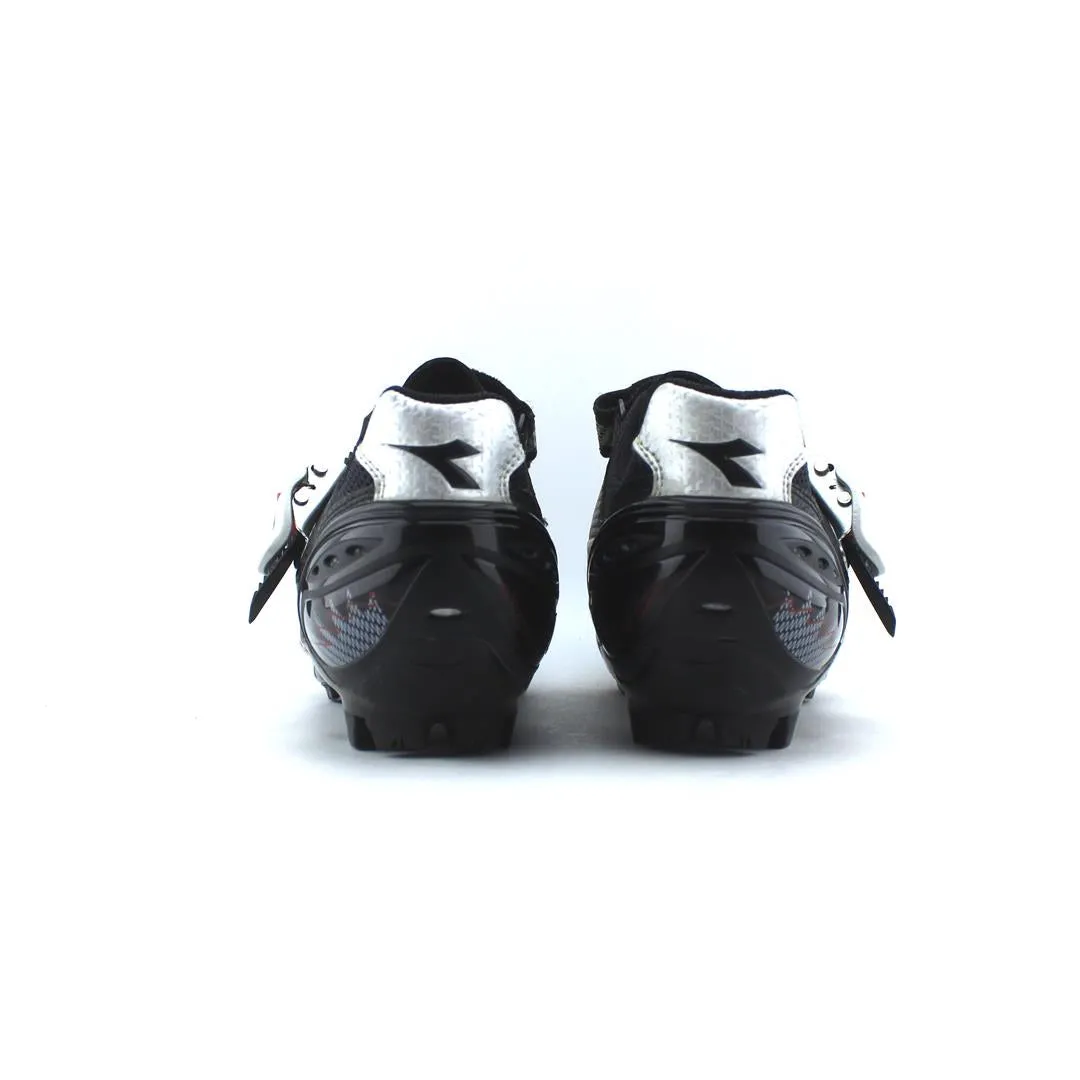 DIADORA 4-POINT CLOSURE