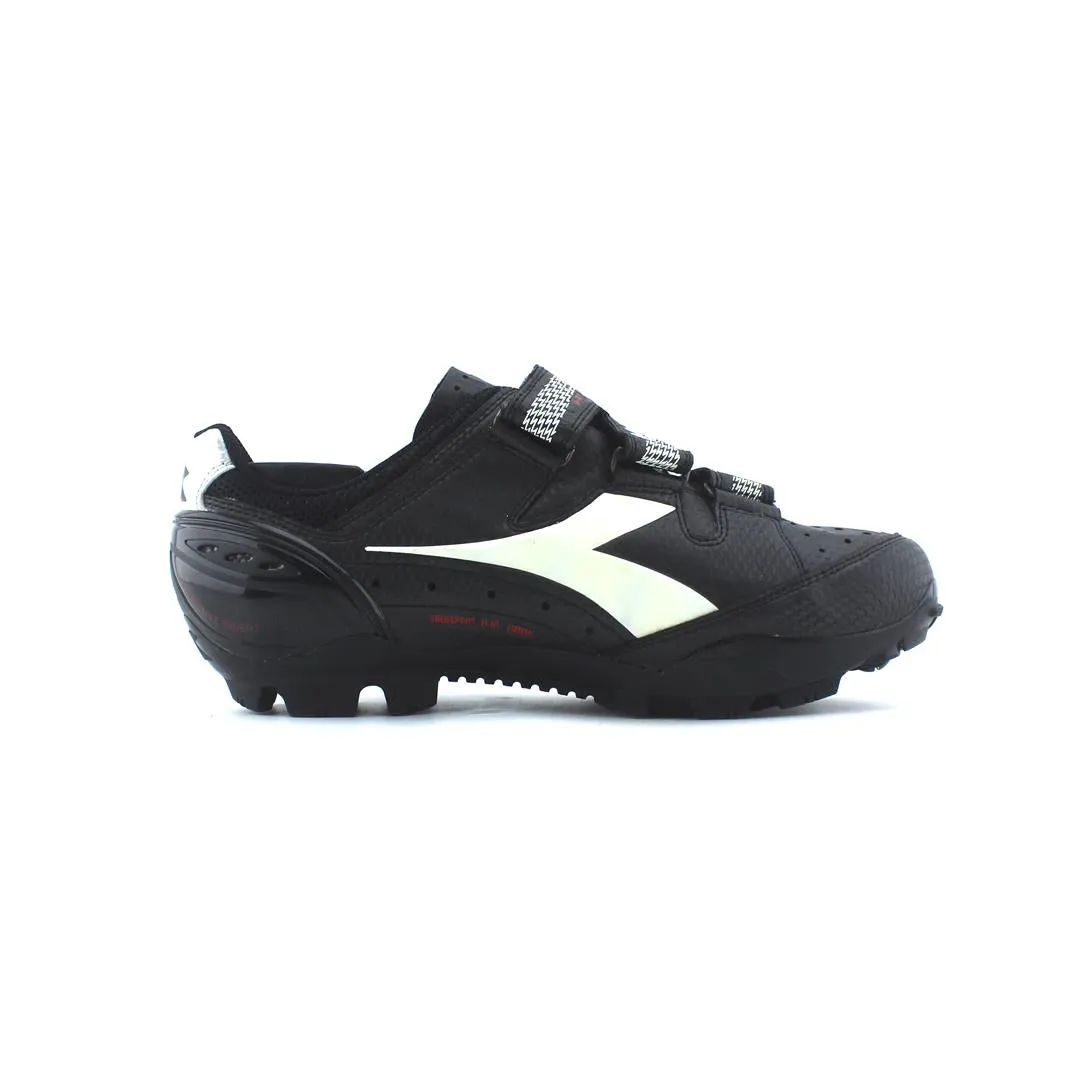 DIADORA 4-POINT CLOSURE