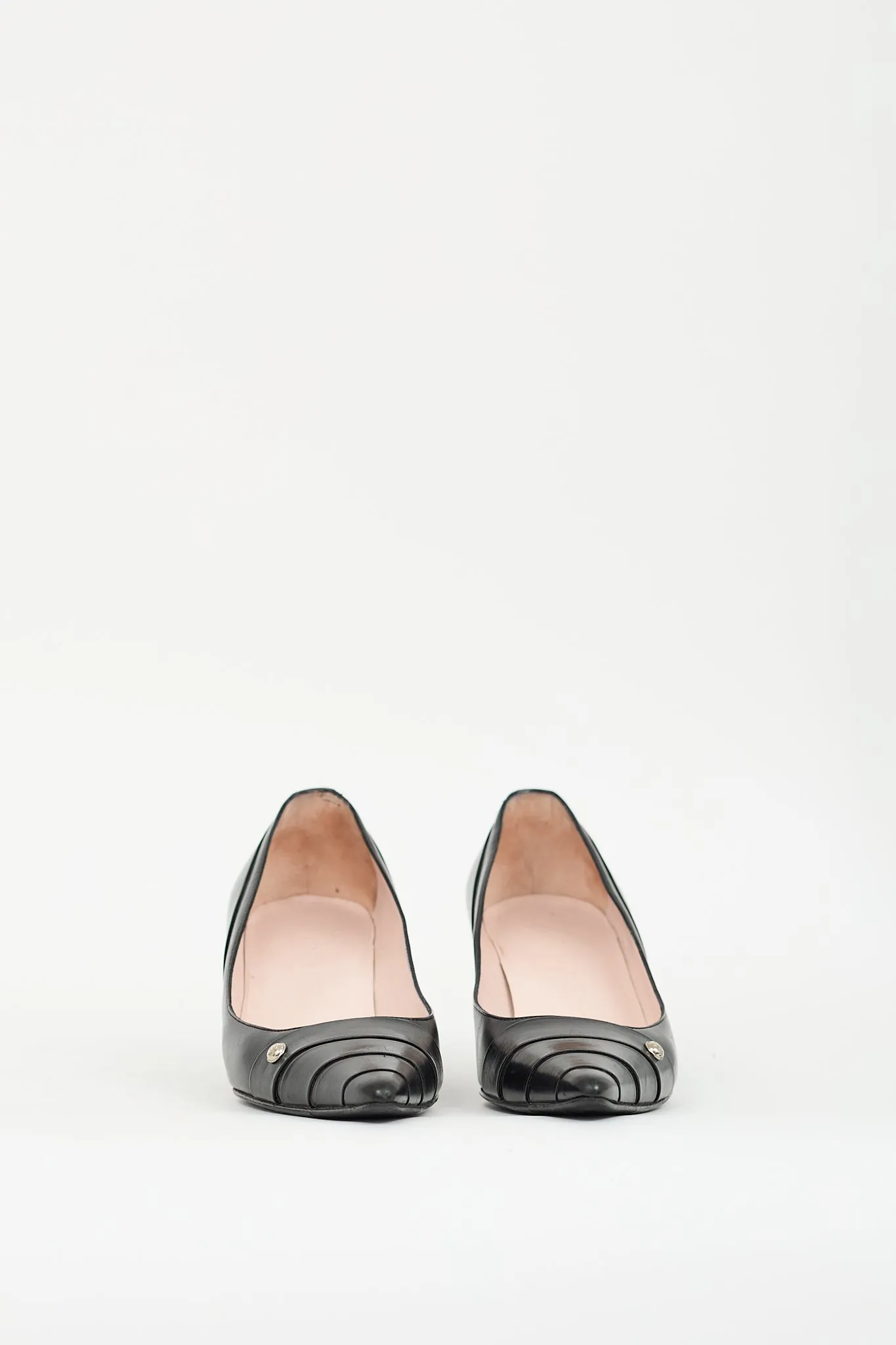Fall 2004 Black Leather Pleated Heel