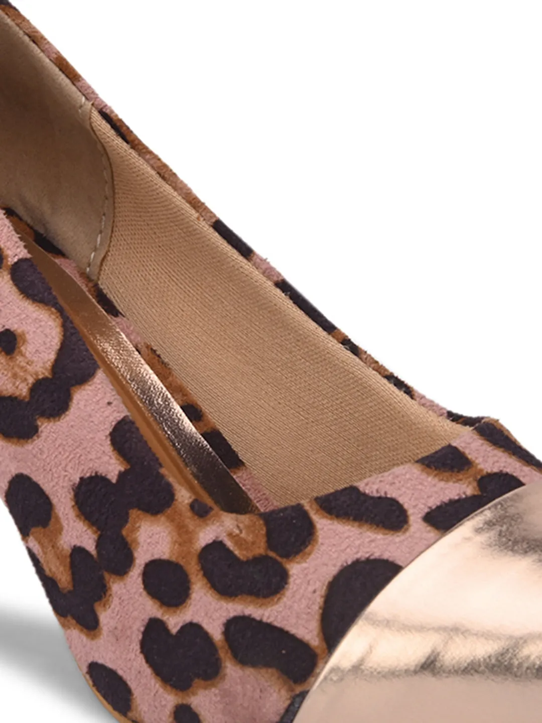 Pelle Albero Women Peach Slip-On Kitten Heels
