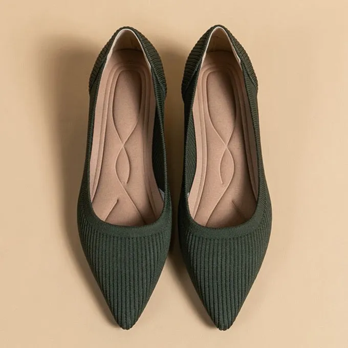 Ribbed Upper Basic Kitten Heel Pumps
