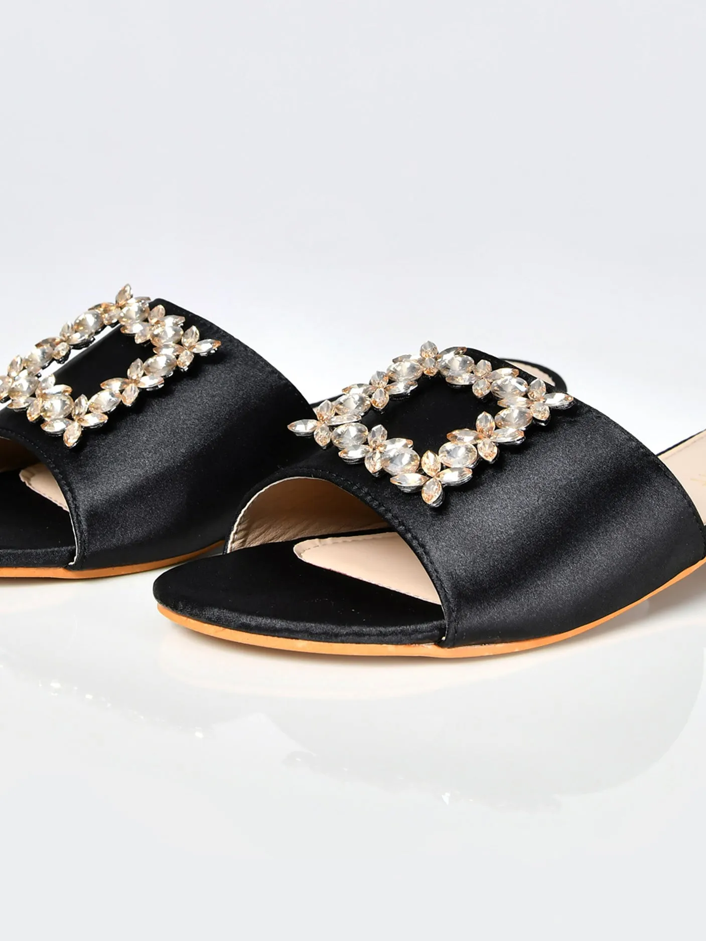 Square Stones Sandals-Black
