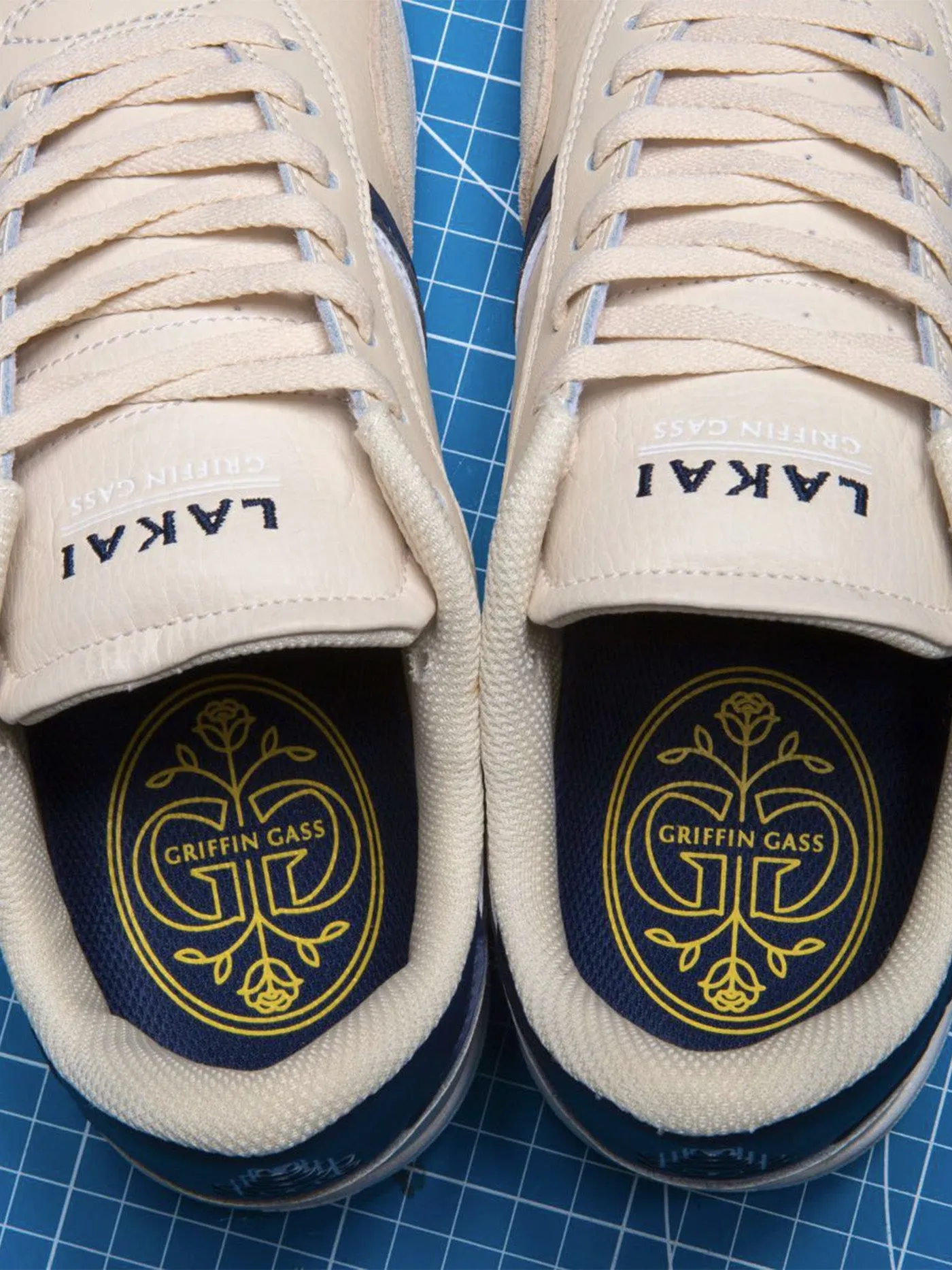 Terrace Cream/Navy Suede Shoes