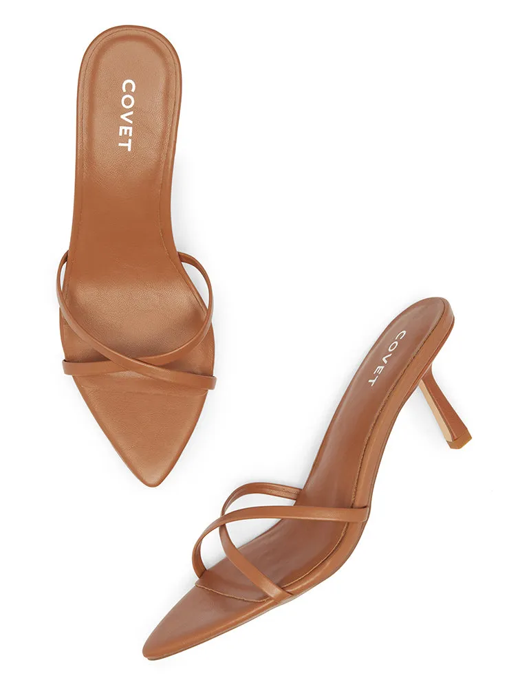 VICTORIA Tan Heels
