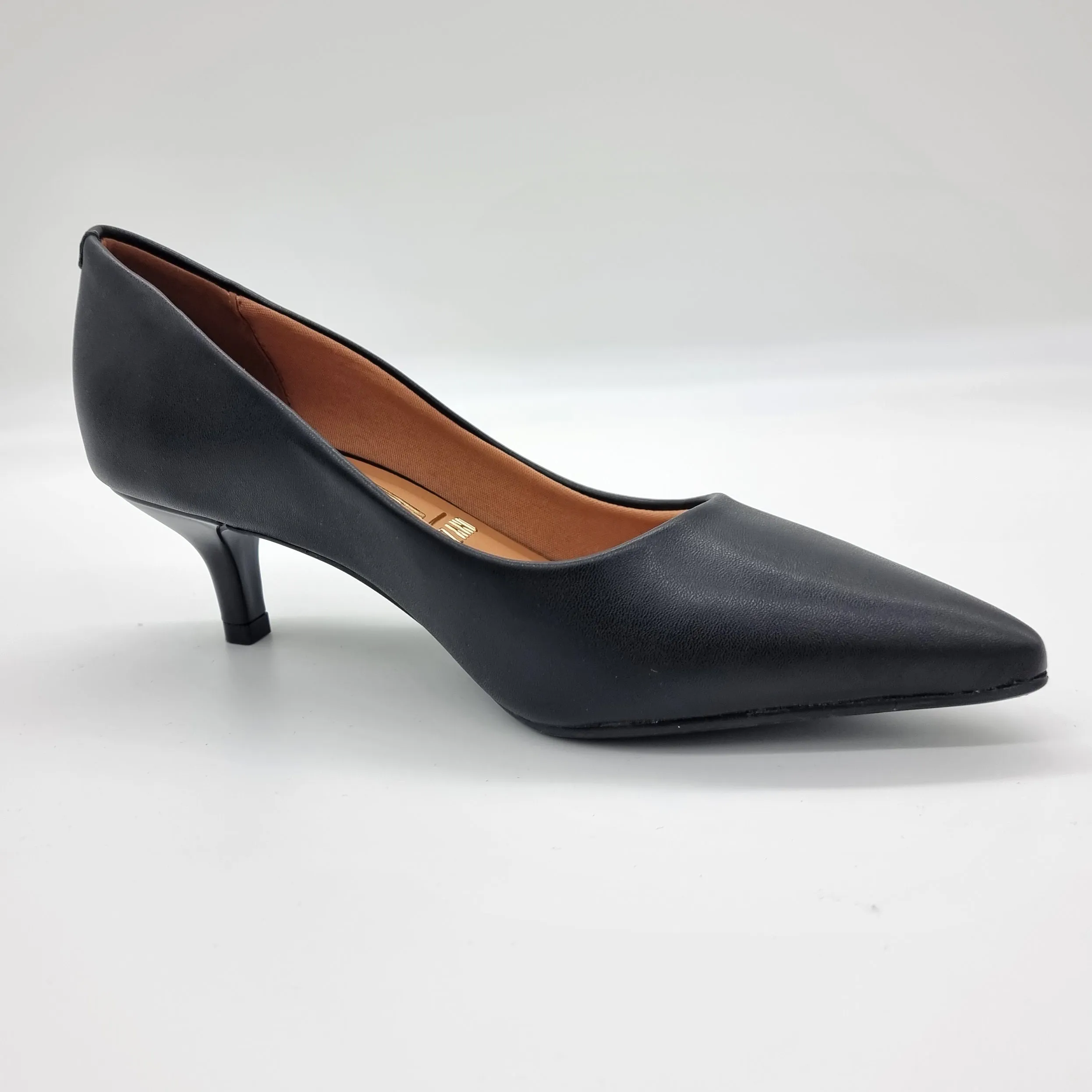 Vizzano 1122-828 Kitten Heel Pointy Toe Pump in Black Napa