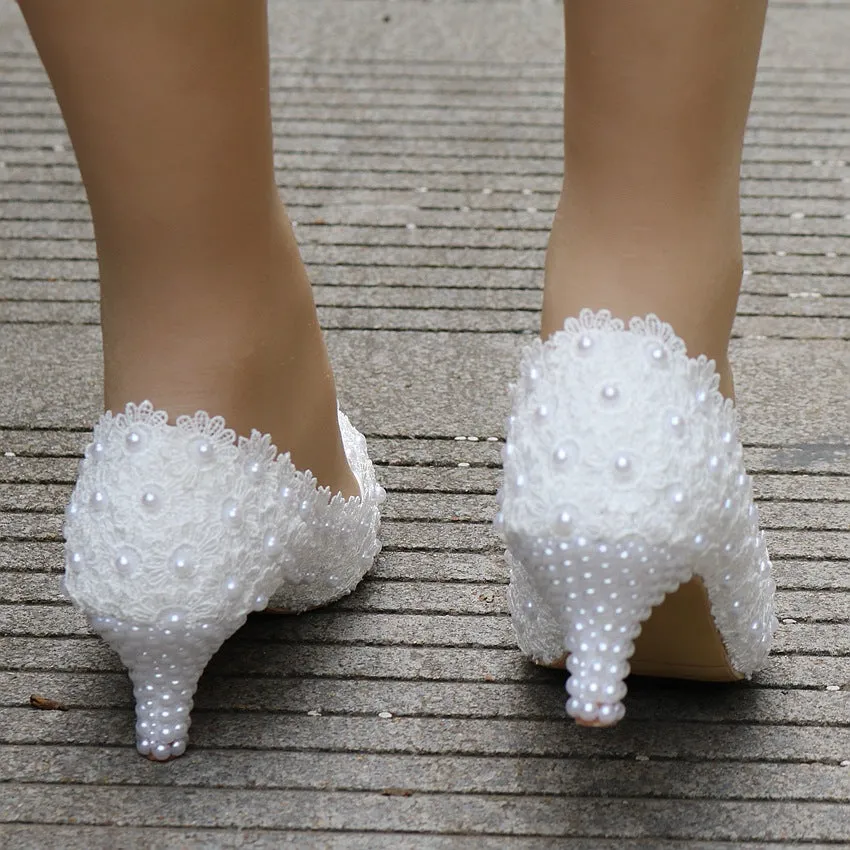 Women's kitten heel lace imitation pearl wedding pumps